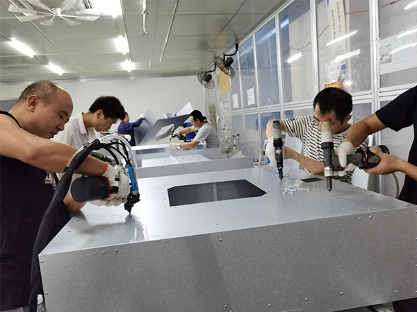 惠通机械产线使用91香蕉下载导航自动拉钉机