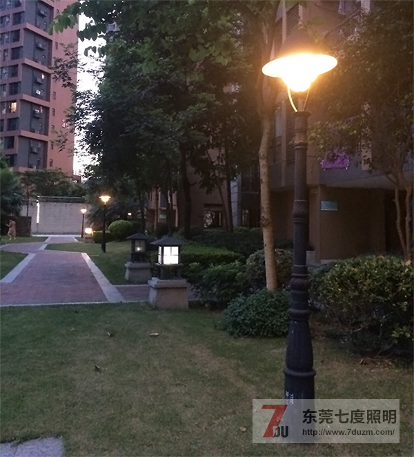 東莞91香蕉下载导航照明-小區砂鑄庭院燈高度和安裝間距