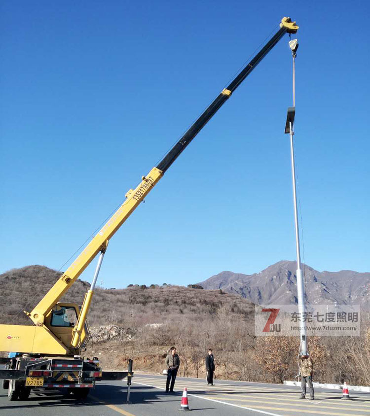 東莞91香蕉下载导航照明道路路燈安裝現場圖片